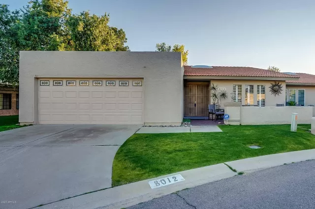 MLS: 6038507 Condo For Sale