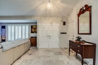 Photo #5: 6038507 Listing