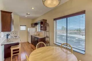 Photo #6: 6038630 Listing