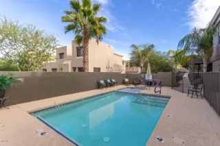 Photo #5: 6038639 Listing