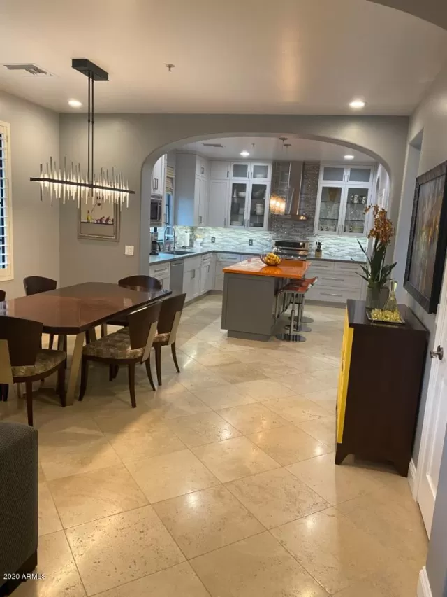 MLS: 6038711 Condo For Sale