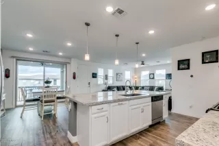 Photo #2: 6038842 Listing