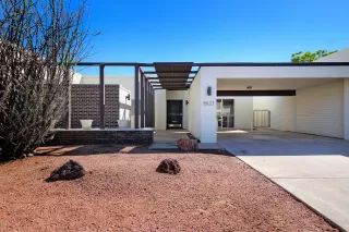 Photo #2: 6038883 Listing