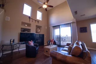 Photo #2: 6038886 Listing