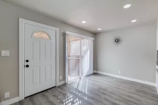 Photo #3: 6038986 Listing