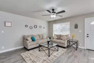 Photo #4: 6038986 Listing