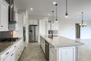 Photo #2: 6039001 Listing