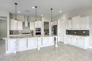 Photo #4: 6039001 Listing