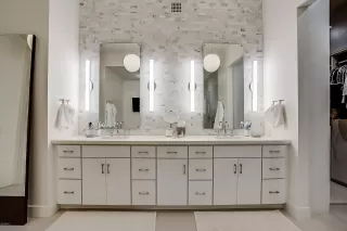 Photo #5: 6039101 Listing