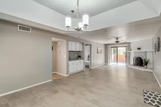 Photo #5: 6039152 Listing