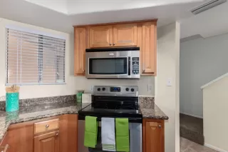 Photo #2: 6039172 Listing 