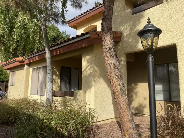MLS: 6039759 Condo For Sale