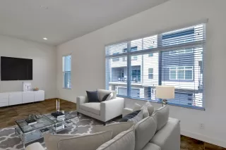 Photo #2: 6039943 Listing 