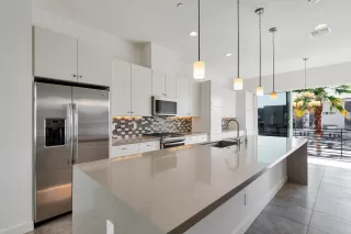 Photo #5: 6039943 Listing 