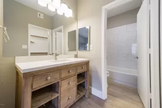 Photo #5: 6040048 Listing