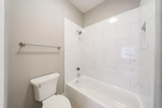 Photo #6: 6040048 Listing