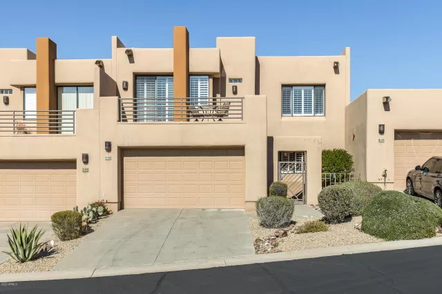 MLS: 6040453 Condo For Sale