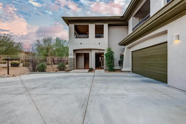 MLS: 6040488 Condo For Sale