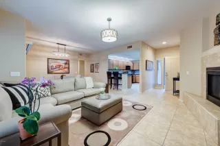 Photo #5: 6040488 Listing