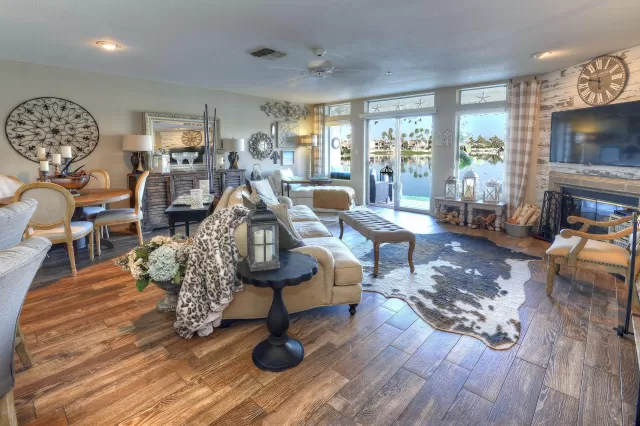 MLS: 6040597 Condo For Sale