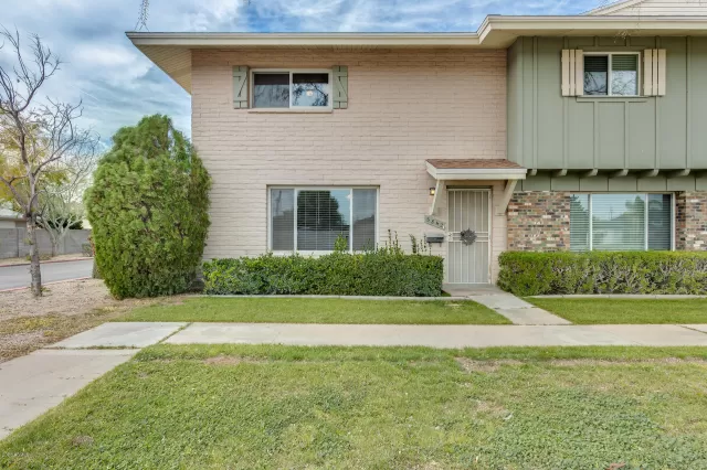 MLS: 6040721 Condo For Sale