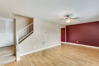 Photo #2: 6040721 Listing