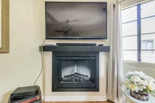 Photo #6: 6040855 Listing