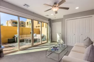 Photo #2: 6041079 Listing 