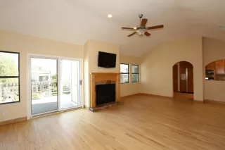 Photo #4: 6041163 Listing