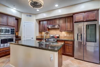 Photo #2: 6041166 Listing 