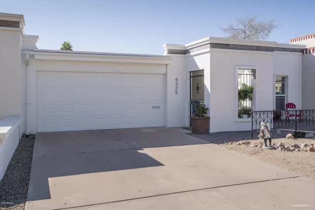 MLS: 6041287 Condo For Sale