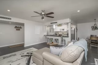 Photo #2: 6041287 Listing