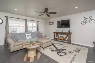 Photo #3: 6041287 Listing