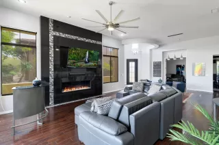 Photo #5: 6041314 Listing 