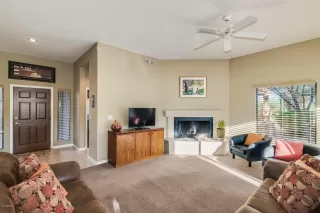 Photo #4: 6041409 Listing