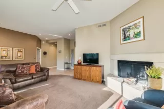 Photo #5: 6041409 Listing
