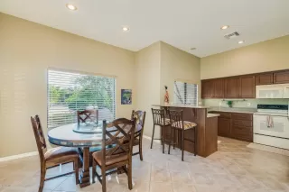 Photo #6: 6041409 Listing