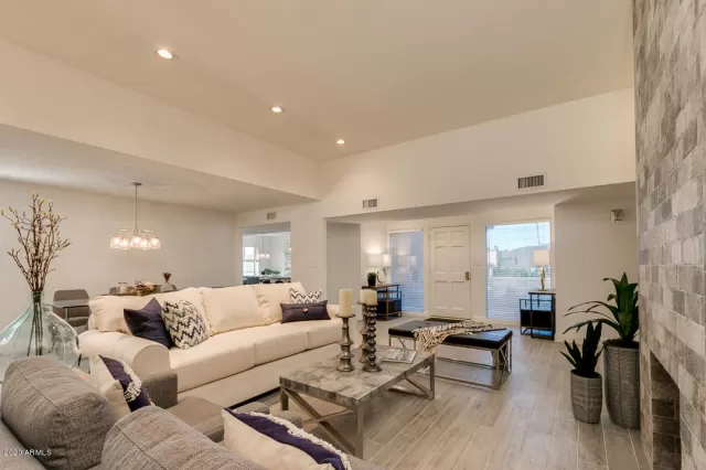 MLS: 6041839 Condo For Sale