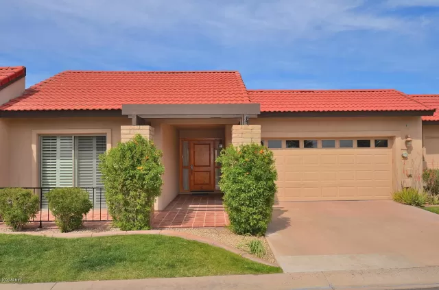 MLS: 6041902 Condo For Sale