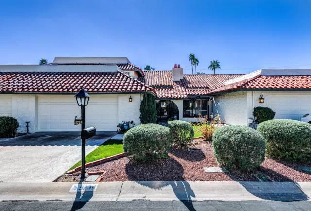 MLS: 6041903 Condo For Sale