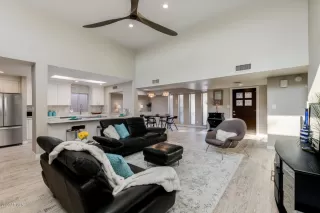 Photo #1: 6041931 Listing 