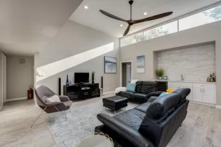 Photo #3: 6041931 Listing 