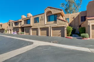 Photo #5: 6042082 Listing 
