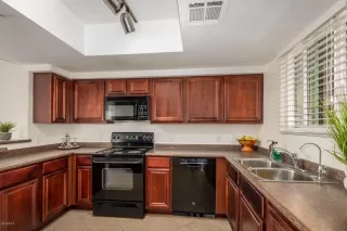 Photo #6: 6042141 Listing