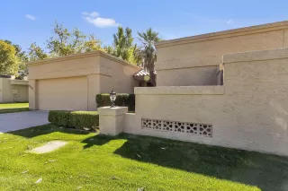 Photo #1: 6042308 Listing