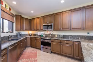 Photo #6: 6042396 Listing