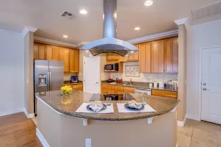 Photo #5: 6042614 Listing