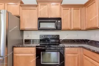 Photo #5: 6042678 Listing 