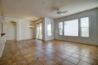 Photo #6: 6042891 Listing