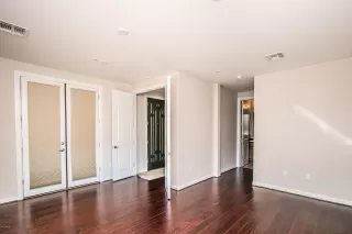 Photo #4: 6042978 Listing